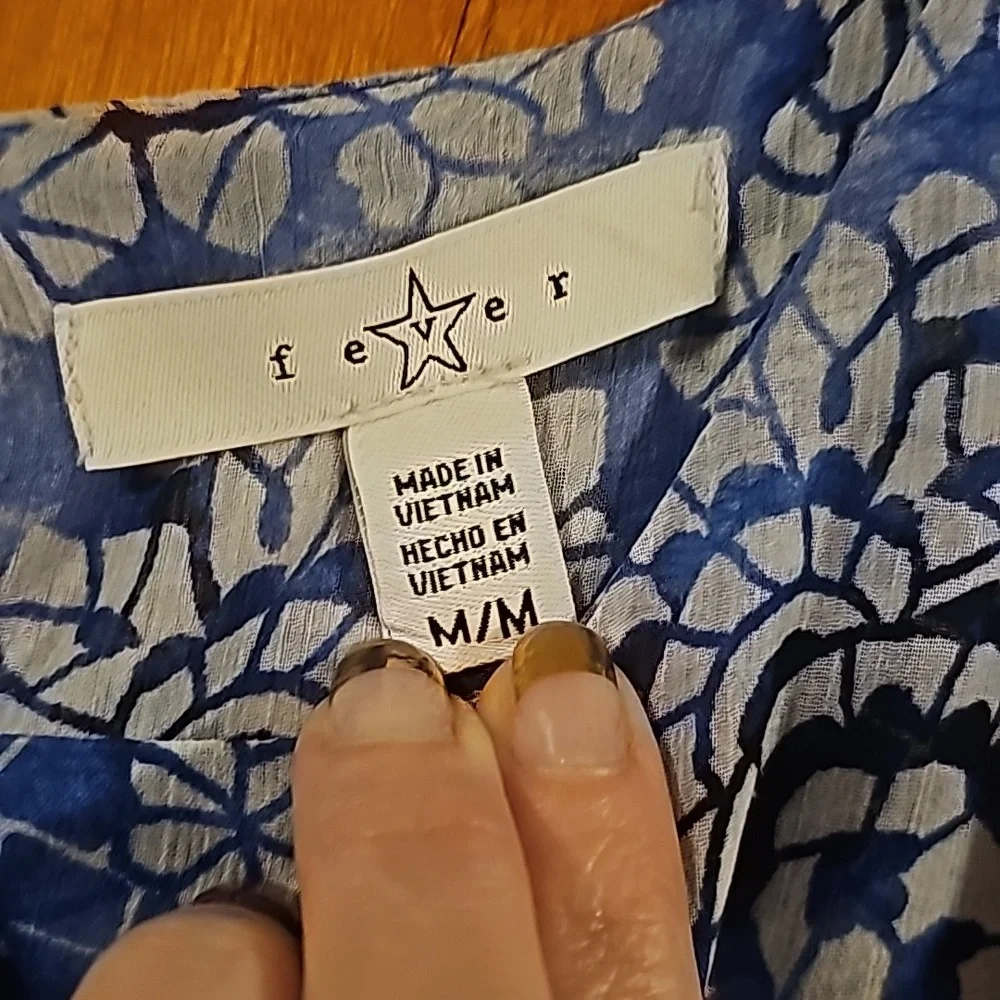 Womens top - Picture 3 of 3